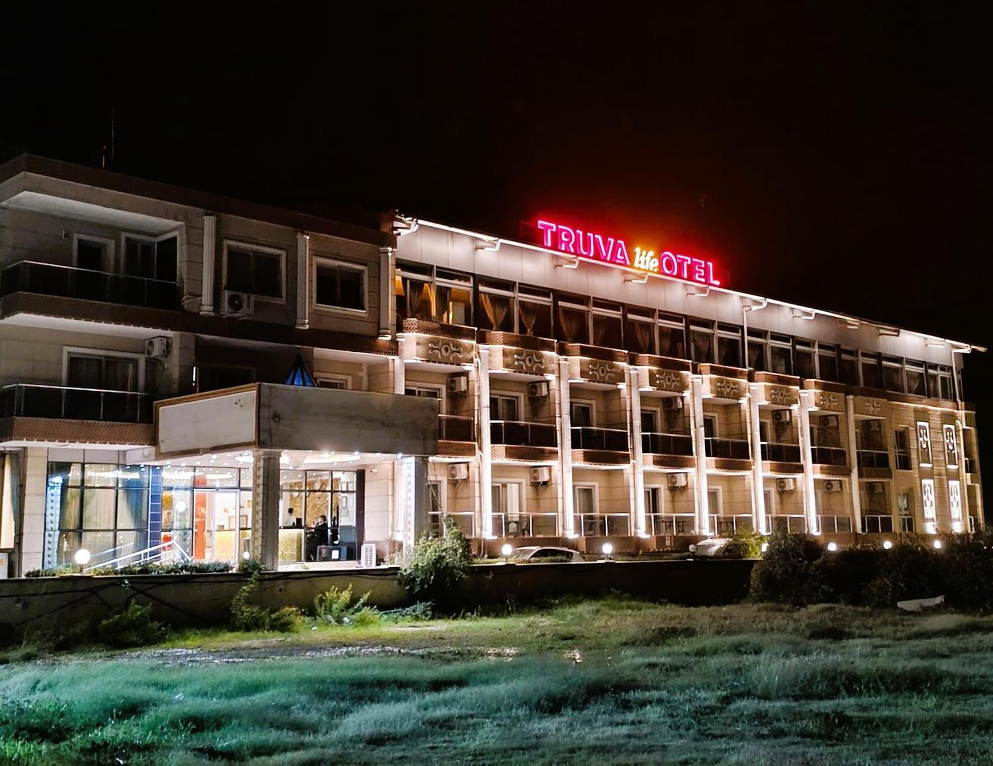 Truva Life Hotel Samandag 外观 照片